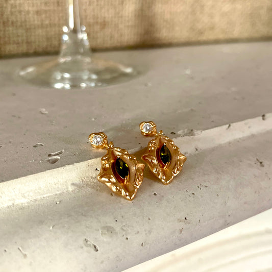 Golden Eye Drop